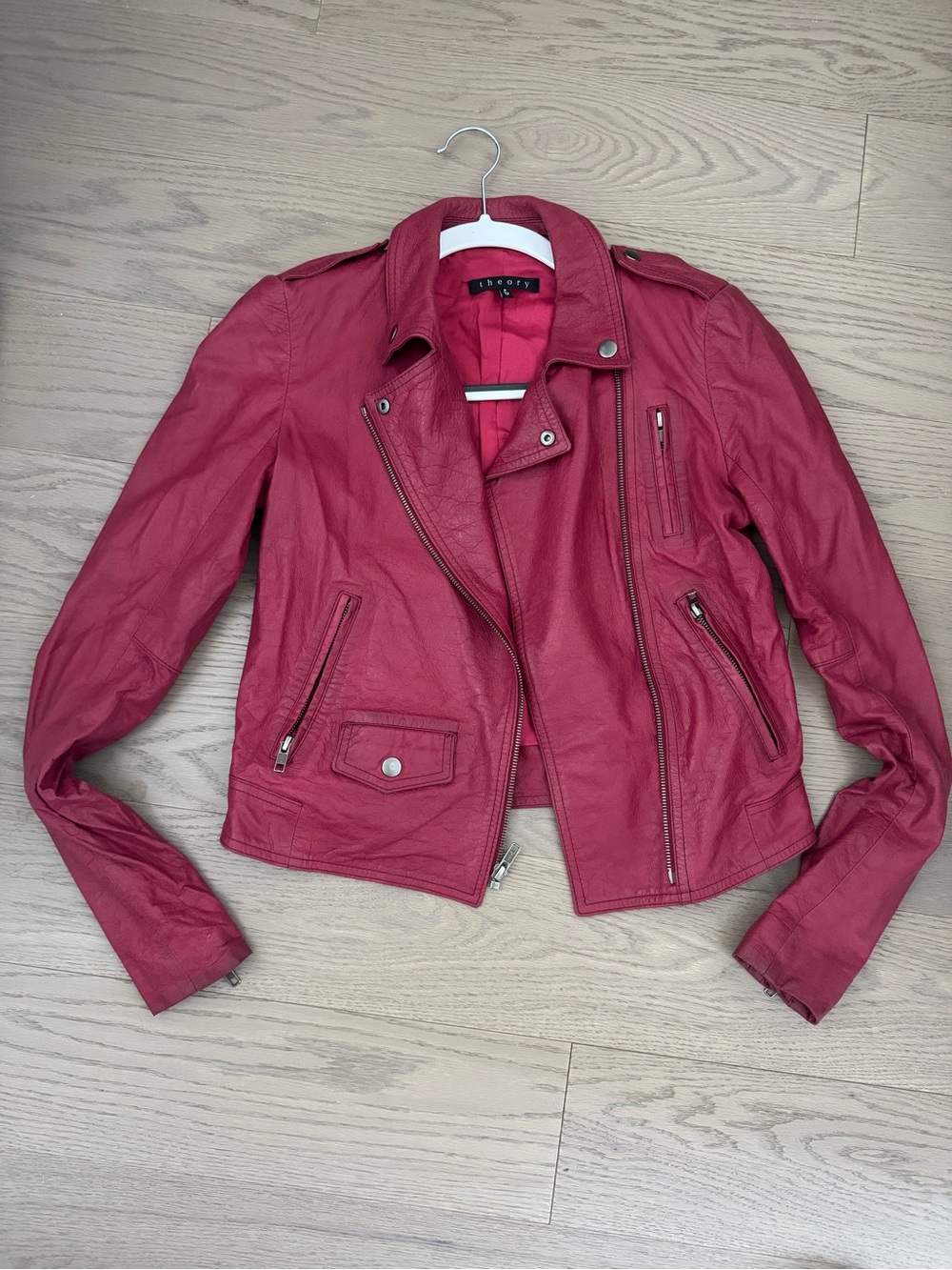 Theory vintage Red leather cropped biker jacket. Size P. 100% Lambskin.